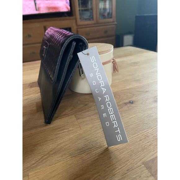 6/$25 Sondra Roberts Squared Woven XL Wallet - Picture 4 of 7